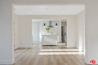 7957 Fountain Ave - Photo 4 of 8