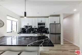 9024 Phyllis Ave #B - Photo 5 of 8