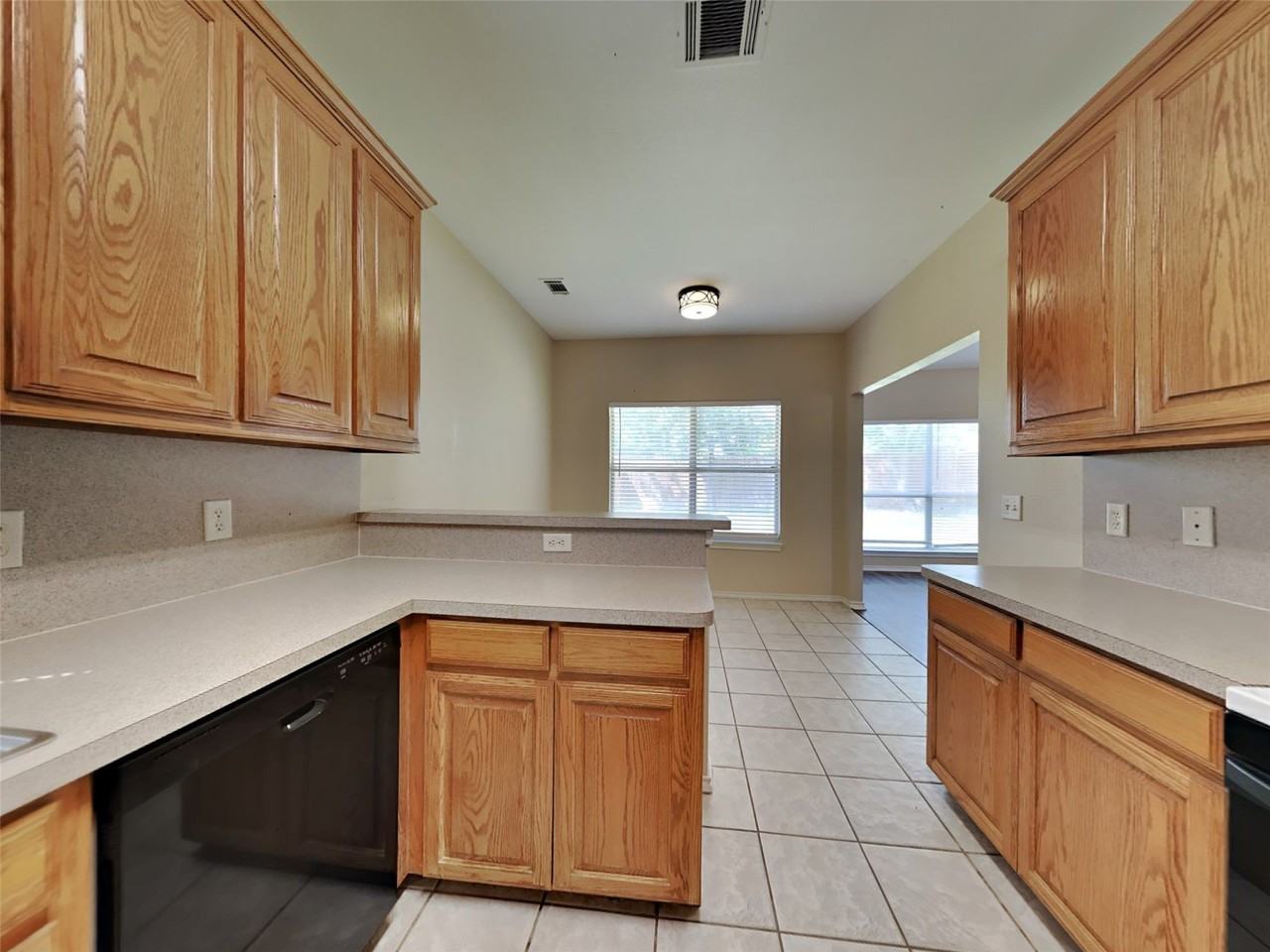 1829 Carver Dr - Photo 6 of 18