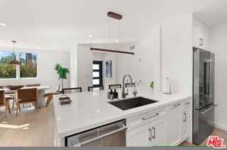3464 Greenwood Ave - Photo 4 of 8