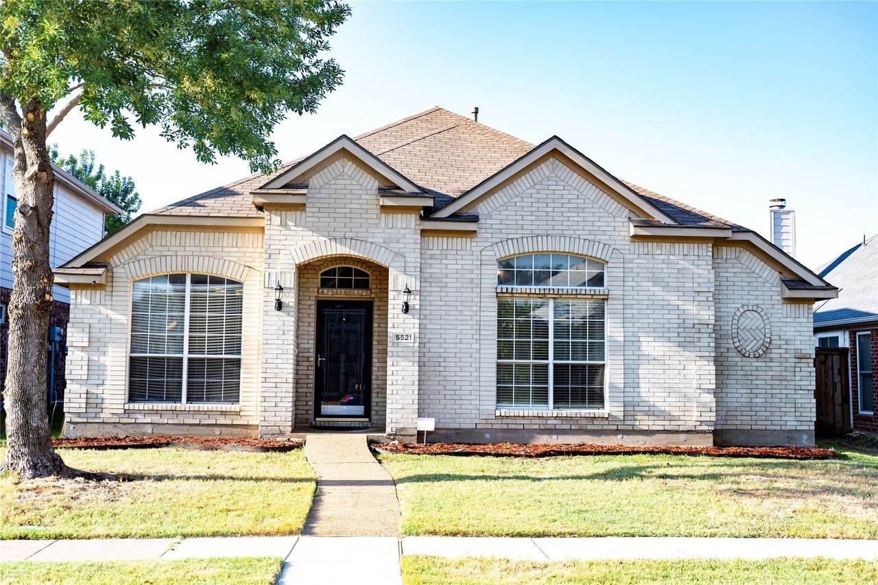 5521 Riverview Dr - Photo 2 of 31