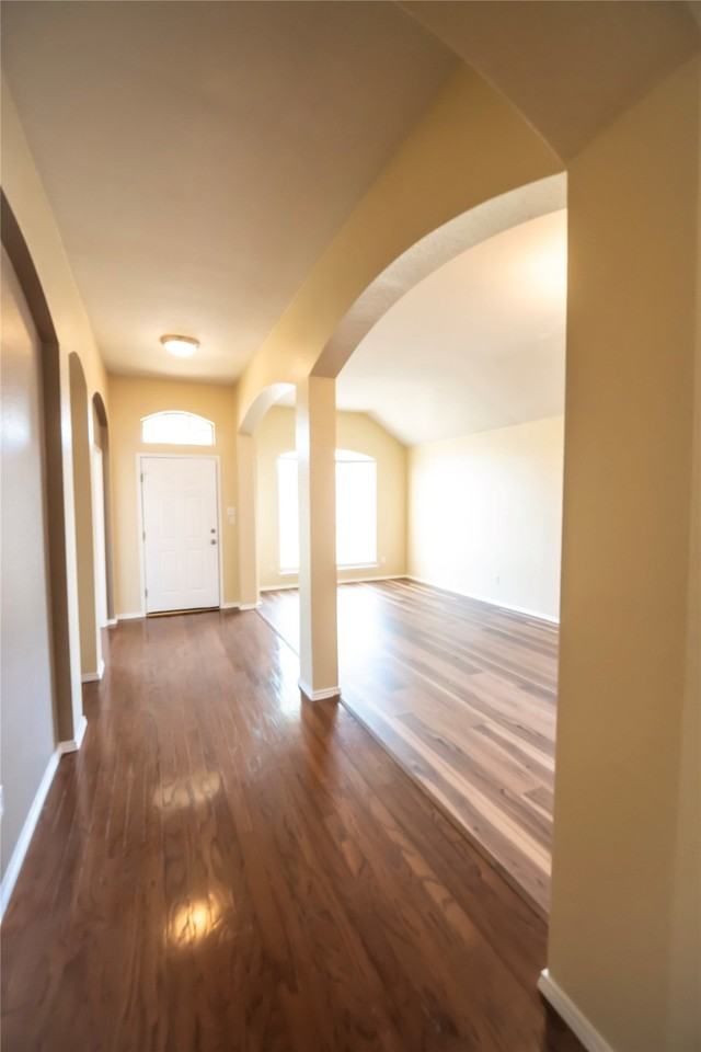 5521 Riverview Dr - Photo 3 of 31