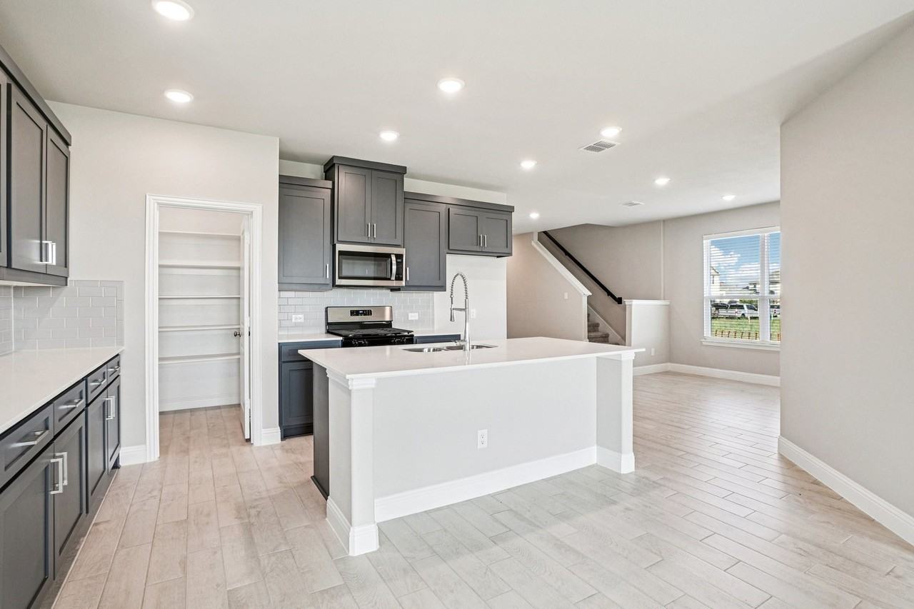 3009 Camilli Cv - Photo 6 of 39
