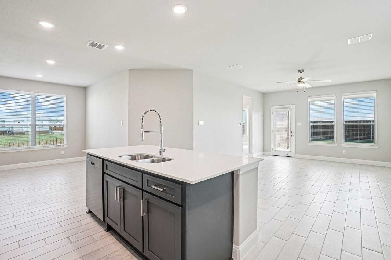 3009 Camilli Cv - Photo 7 of 39