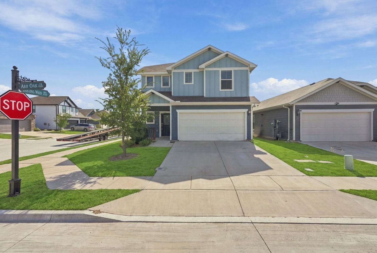 1801 Ash Oak Ln