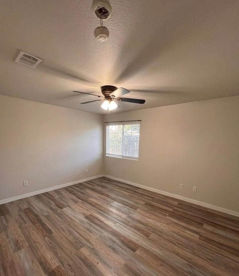 2336 Summit Ln - Photo 4 of 7