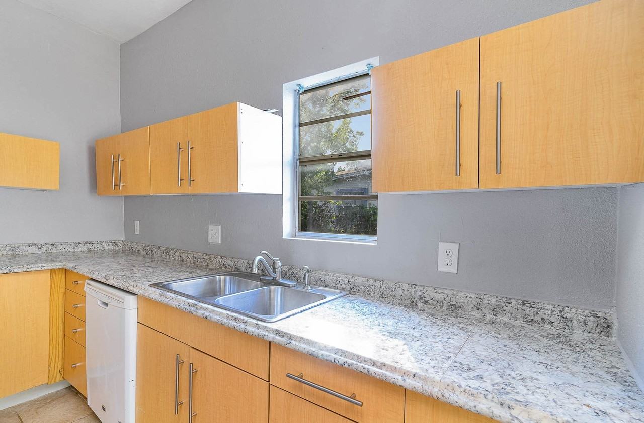 4509 Crozier St - Photo 4 of 13