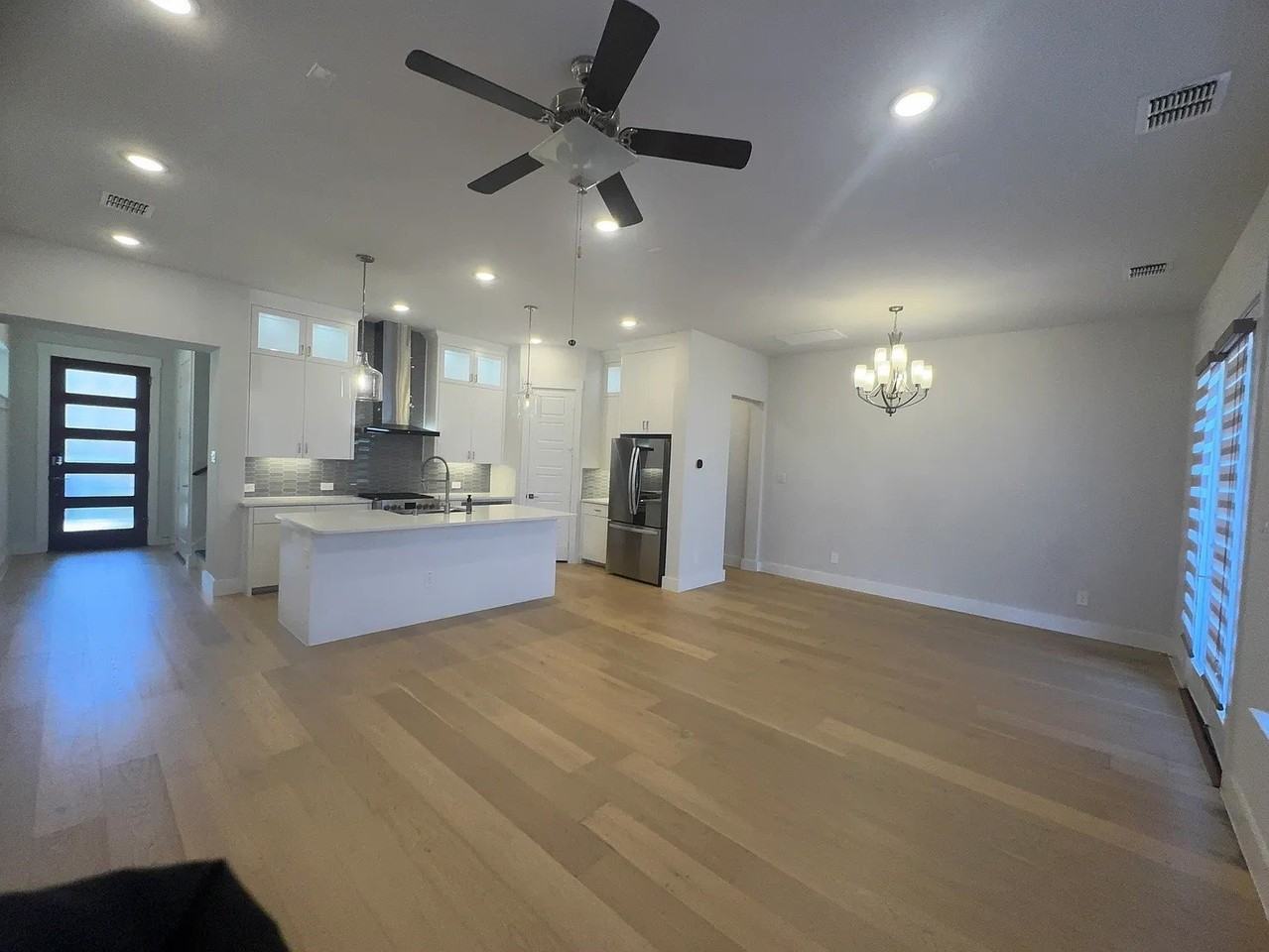8207 Nunley Ln - Photo 4 of 24