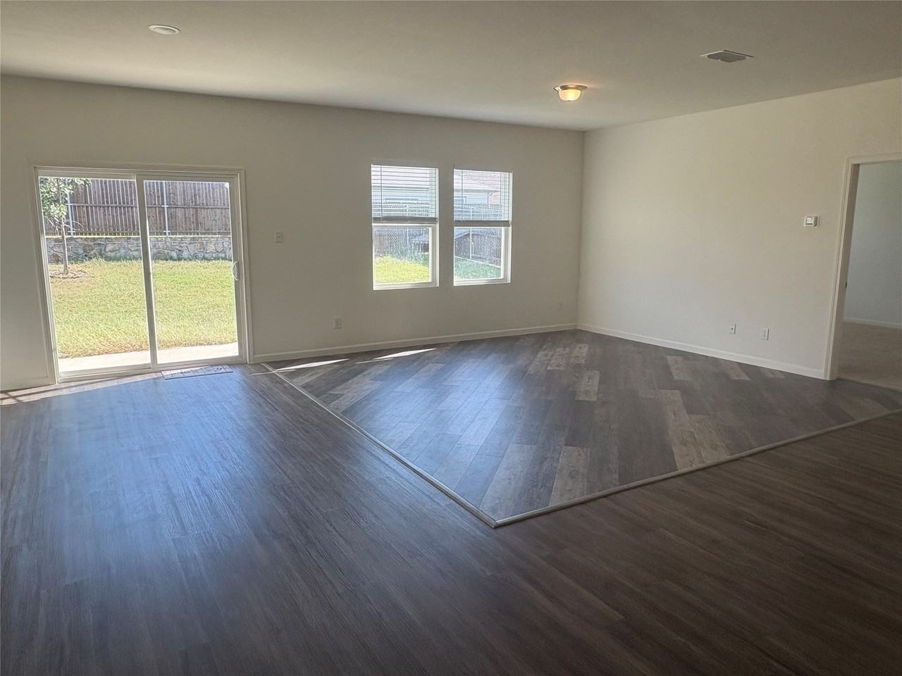821 Cedar Elm Dr - Photo 2 of 14
