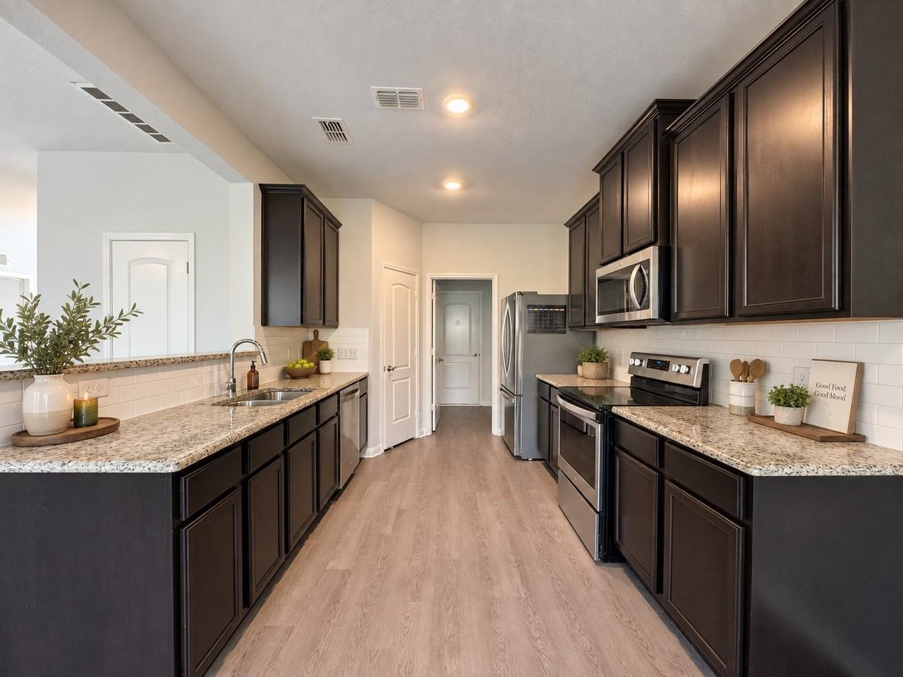 2950 Parker Rd - Photo 4 of 12