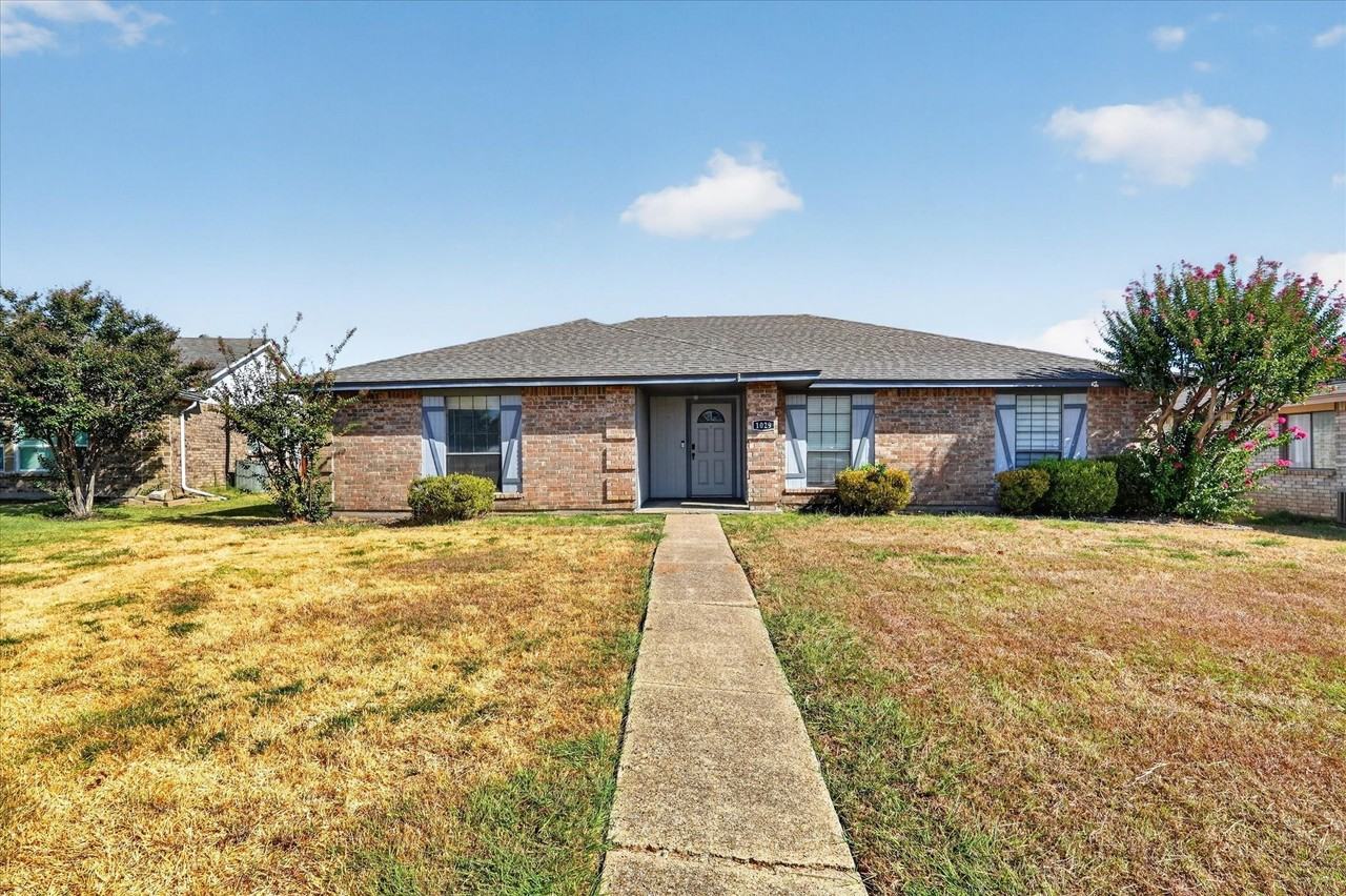 1029 Field Trail Dr