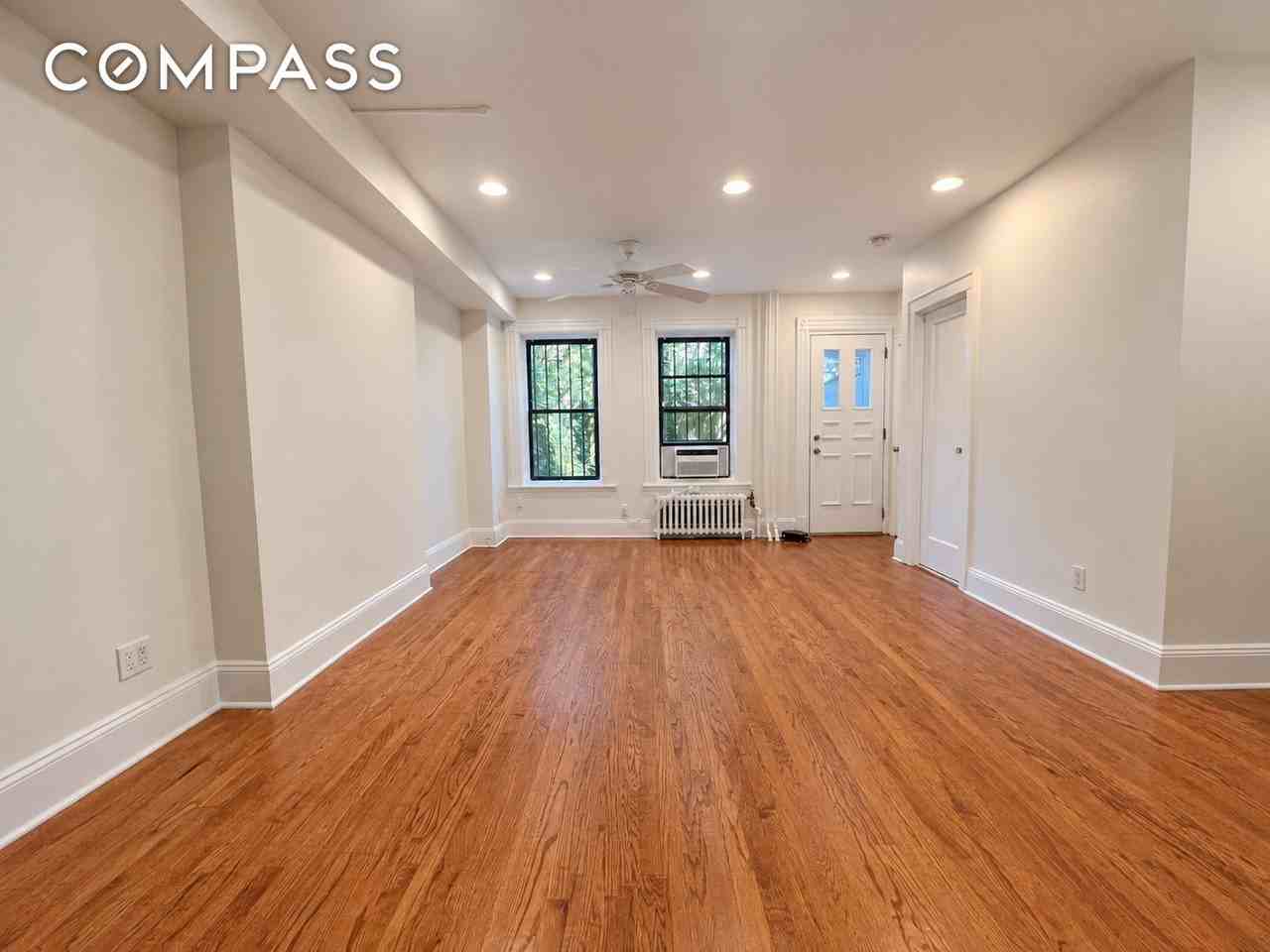 651 10th St #1 - Photo 4 of 15