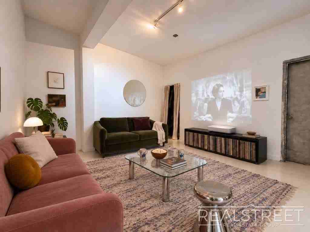 36 S 4th St #B5 - Photo 3 of 12