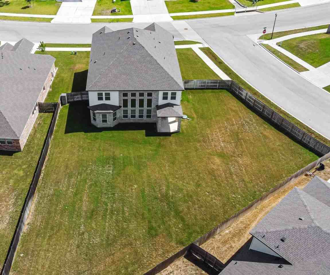 7915 Gold Dr - Photo 4 of 50