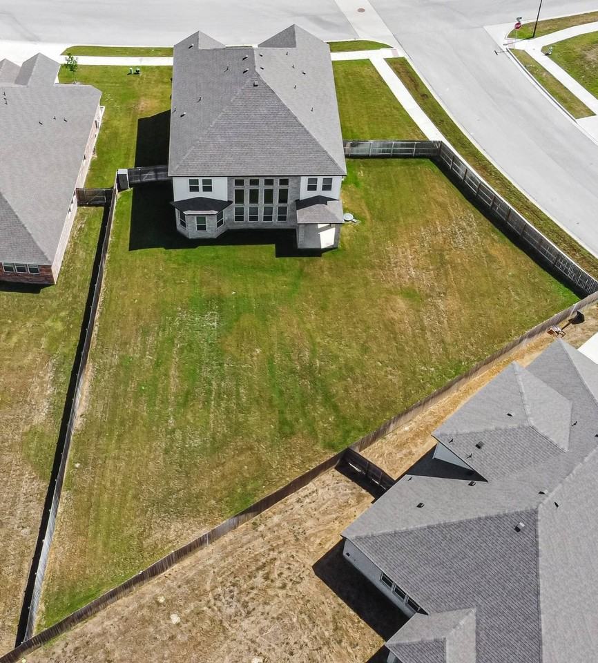 7915 Gold Dr - Photo 5 of 50