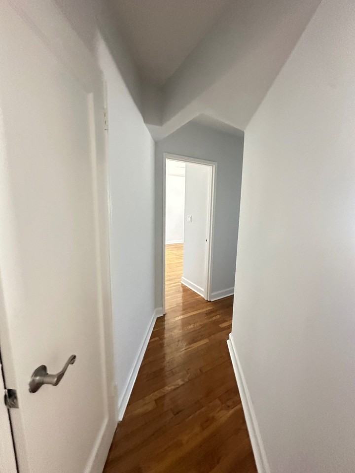 471 Merrick Rd #1K - Photo 4 of 17