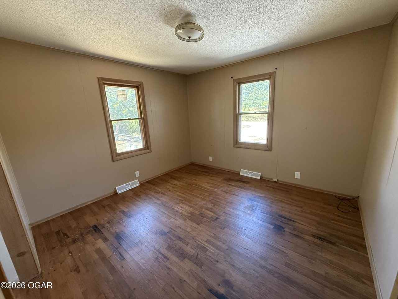 3502 Finley Ave - Photo 5 of 9