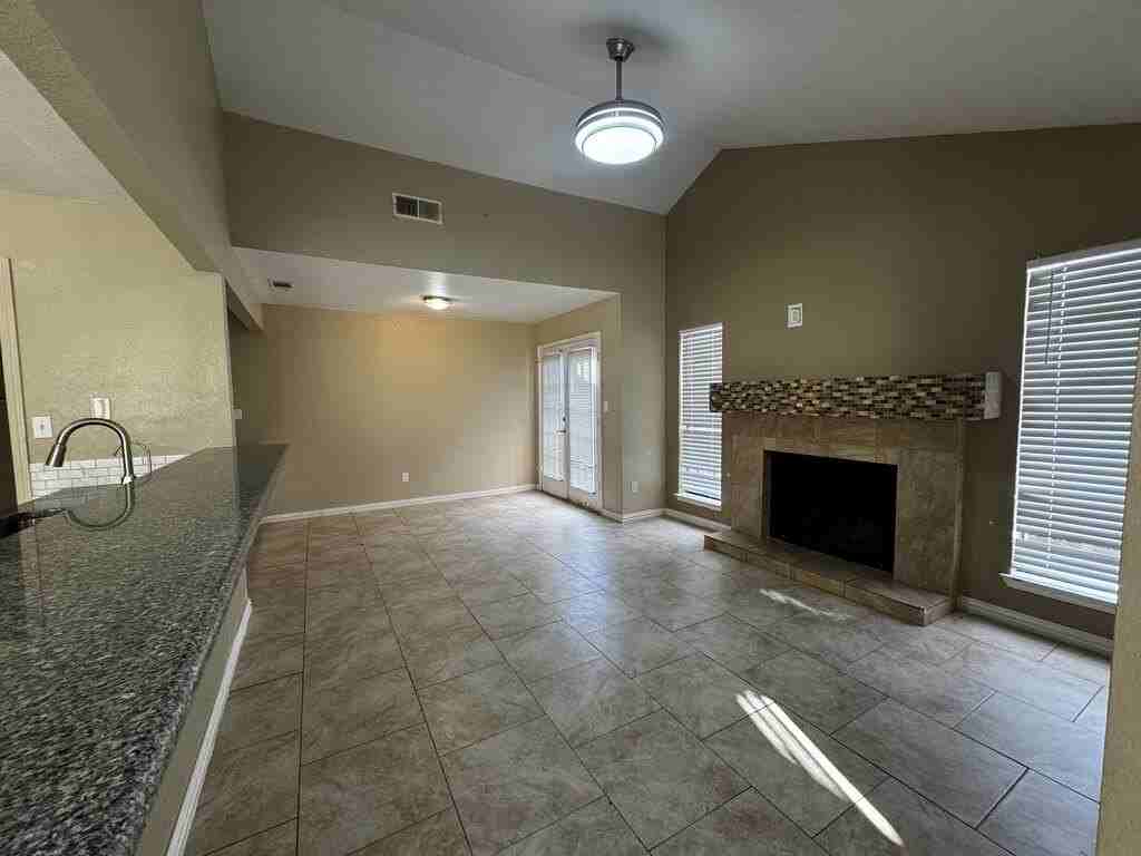 3611 Monclave Dr - Photo 2 of 19