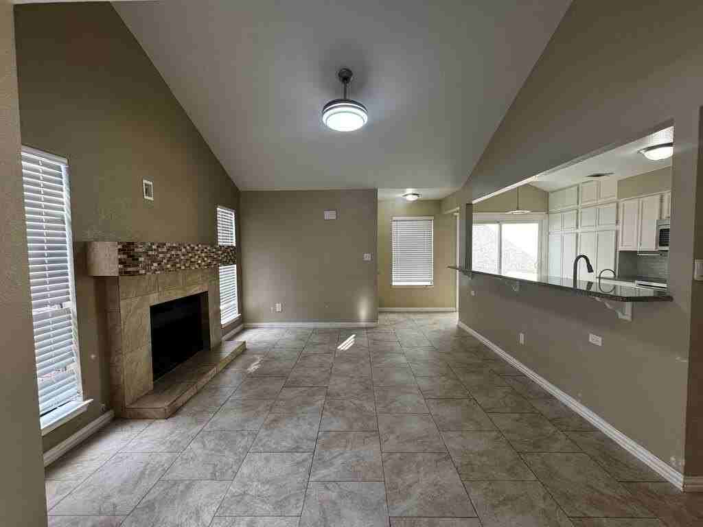 3611 Monclave Dr - Photo 6 of 19