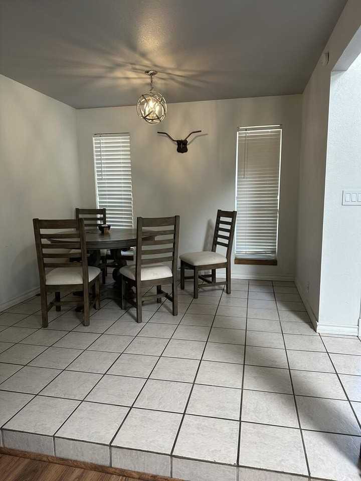 4905 Melville Dr - Photo 4 of 13