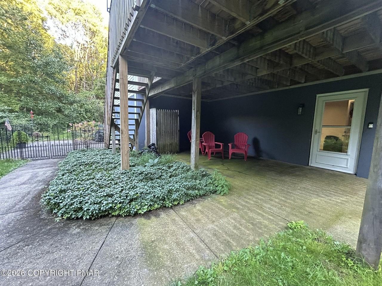 122 Nicoll Ln #B - Photo 3 of 28