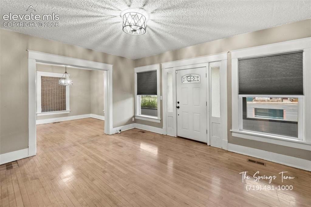 1130 W Colorado Ave - Photo 7 of 39
