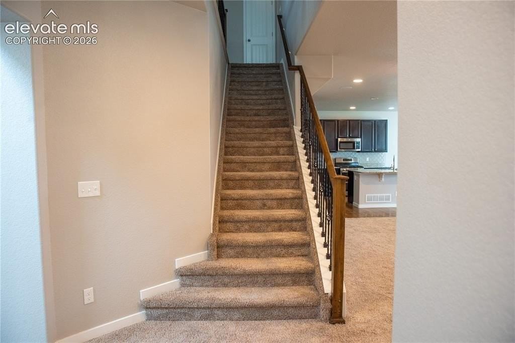 7797 Wagonwood Pl - Photo 4 of 30