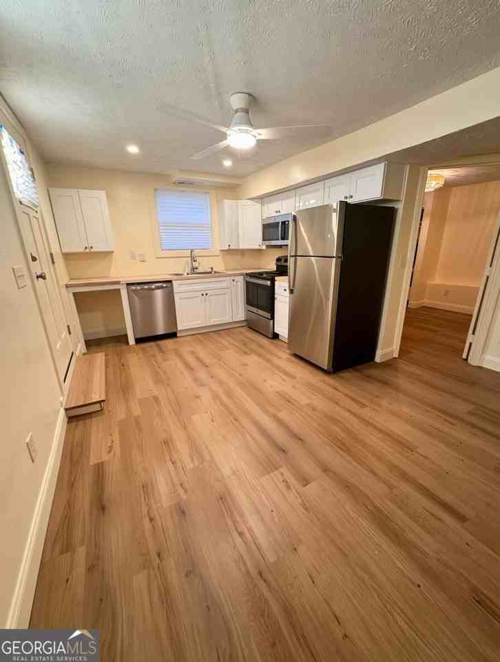 311 University Ave Sw - Photo 4 of 21