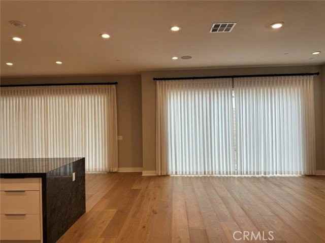 110 Orange Grv - Photo 2 of 5