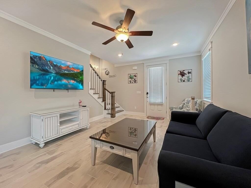 373 Rhonda Delsol Cir - Photo 5 of 41