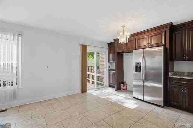 36511 Park Place Dr - Photo 5 of 32