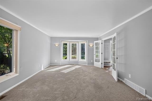 5476 Van Ness Dr - Photo 7 of 48