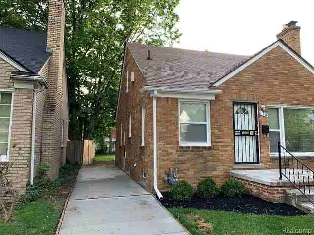 17241 Shaftsbury Ave - Photo 4 of 22