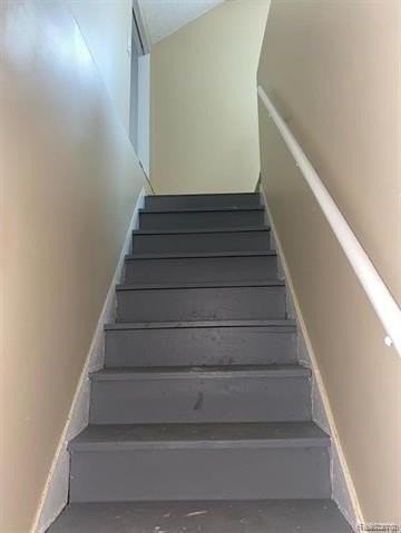 9381 Fielding St - Photo 3 of 10