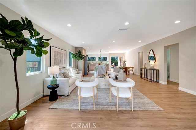 22120 Costanso St - Photo 3 of 8