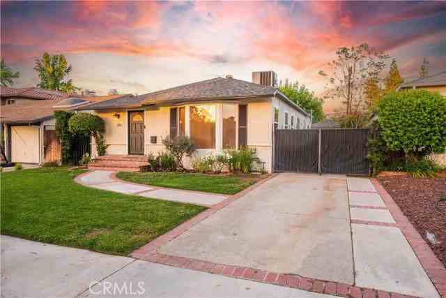 5106 Enfield Ave - Photo 2 of 8