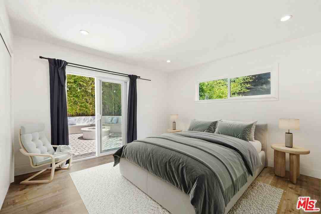 16141 Dickens St - Photo 7 of 8