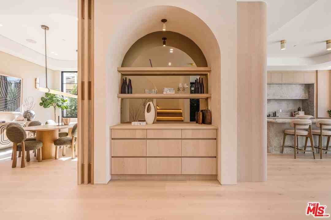 16723 La Maida St - Photo 6 of 8