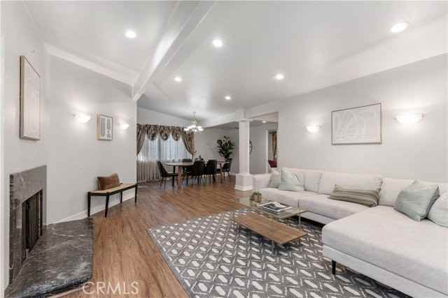 9348 Tujunga Canyon Blvd - Photo 6 of 8