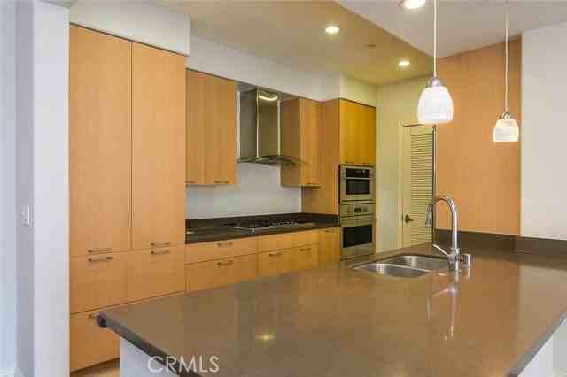 268 Caruso Ave - Photo 4 of 8