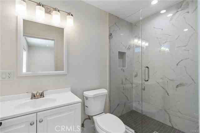 3056 N Frederic St - Photo 3 of 8