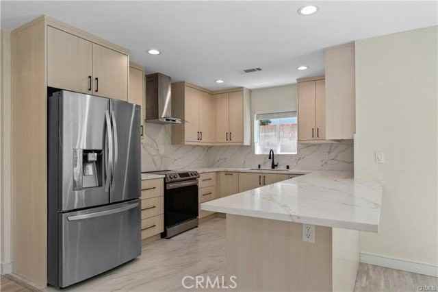 3056 N Frederic St - Photo 5 of 8