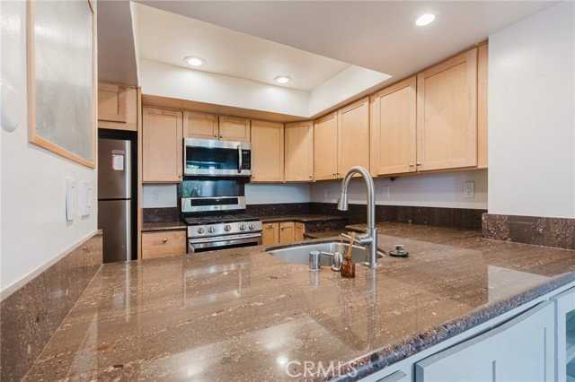 400 N Louise St #303 - Photo 5 of 8