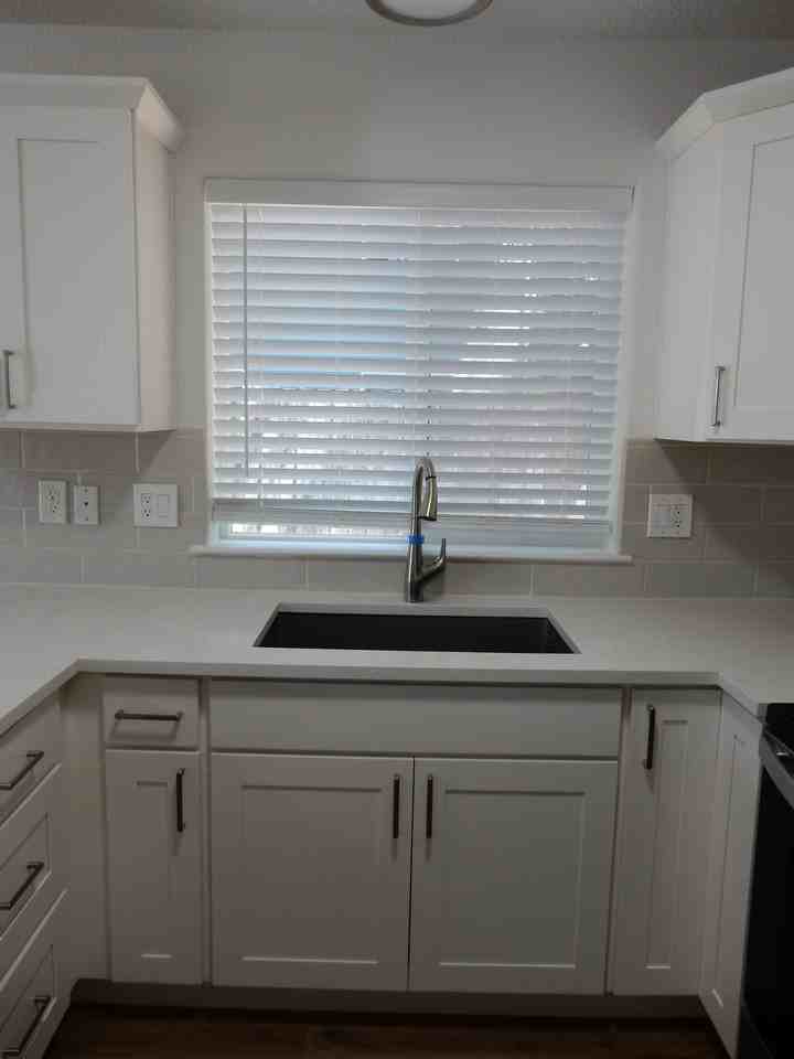KE18-2- 1446 Trent Avenue North #1 - Photo 7 of 32