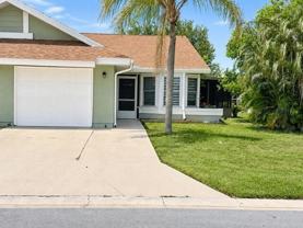 1478 Se Larkwood Cir - Photo 1 of 1