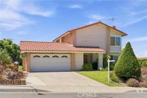 featured image of 482 Vista Del Norte