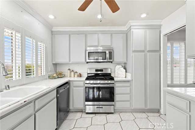 482 Vista Del Norte - Photo 4 of 8