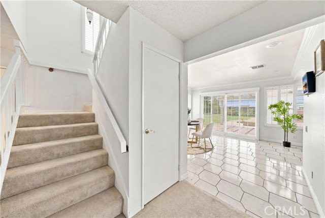 482 Vista Del Norte - Photo 7 of 8