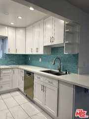 2452 Chelsea Pl #E - Photo 5 of 8