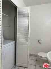 2452 Chelsea Pl #E - Photo 7 of 8